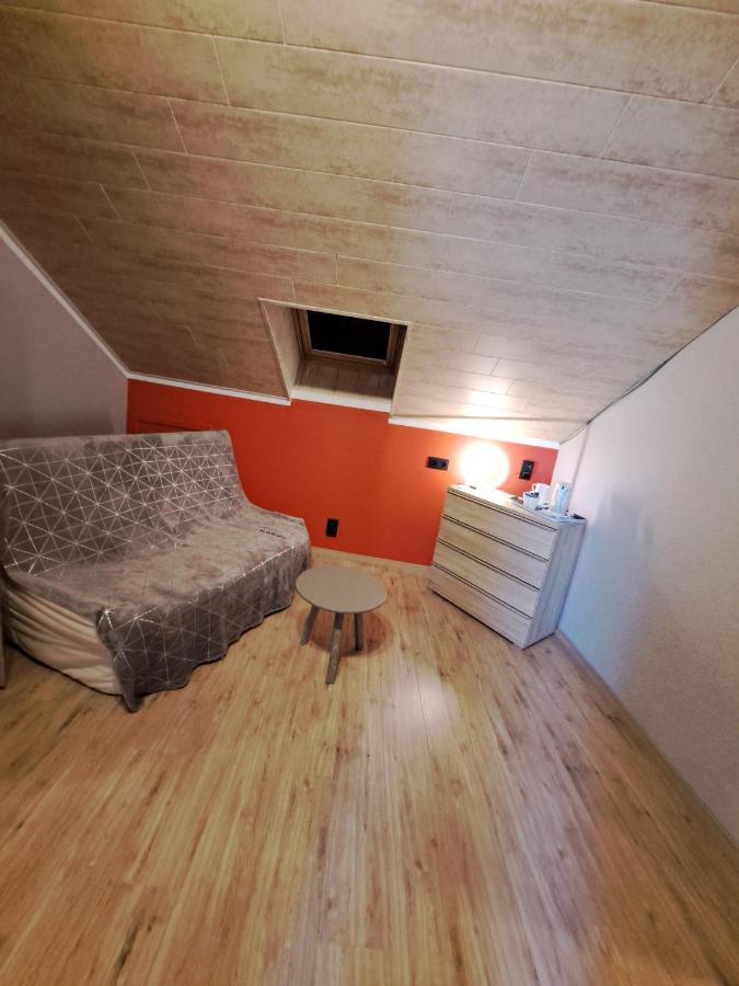 Halleux  Chanteloup, Maison D'Hotes - Halleux מראה חיצוני תמונה